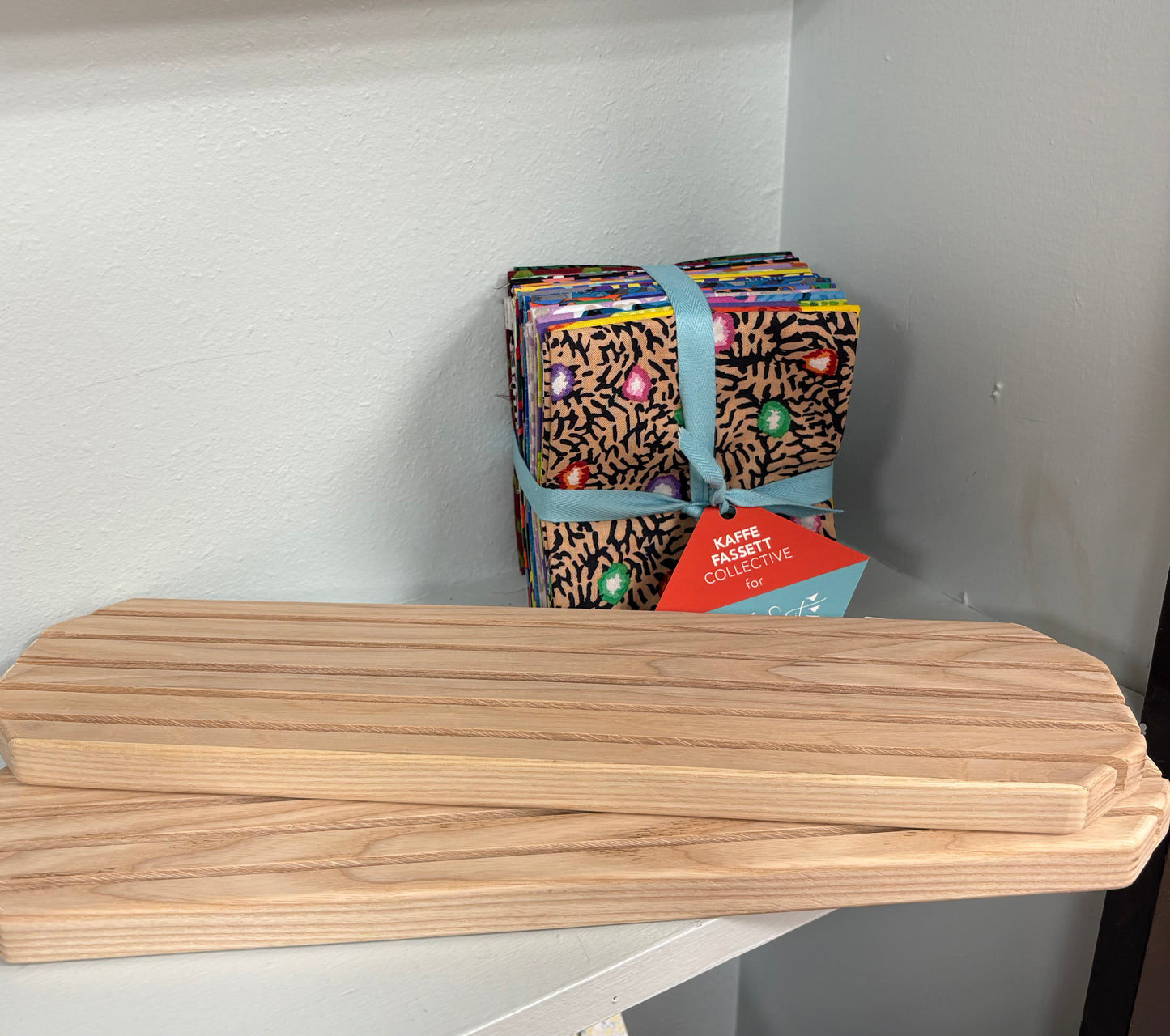 Wooden Ruler Stand